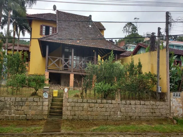 Imagem 9: Ótima Casa - Locação Anual - (2) dois Pavimentos - Tres dormitórios sendo (2) duas