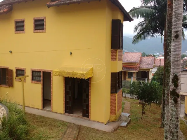 Imagem 8: Ótima Casa - Locação Anual - (2) dois Pavimentos - Tres dormitórios sendo (2) duas