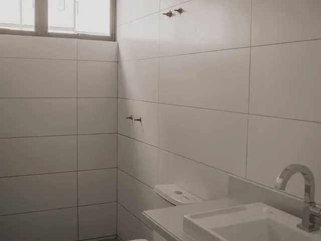 Imagem 3: Casa em condomínio fechado com 05 suítes