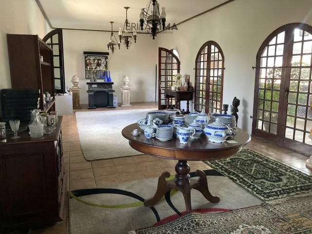 Imagem 13: Casa à venda com 07 quartos sendo 03 suítes, super área de lazer com piscina e espaço