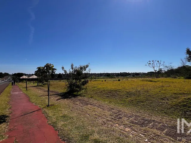 Imagem: Terreno para locação na Avenida Felipe