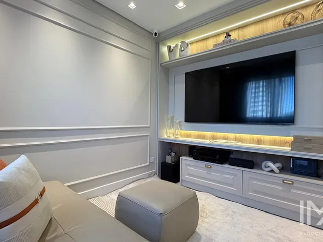 Imagem 5: Apartamento Mobiliado à Venda no Edifício Renoir, 160m2 por R 2.300.000,00