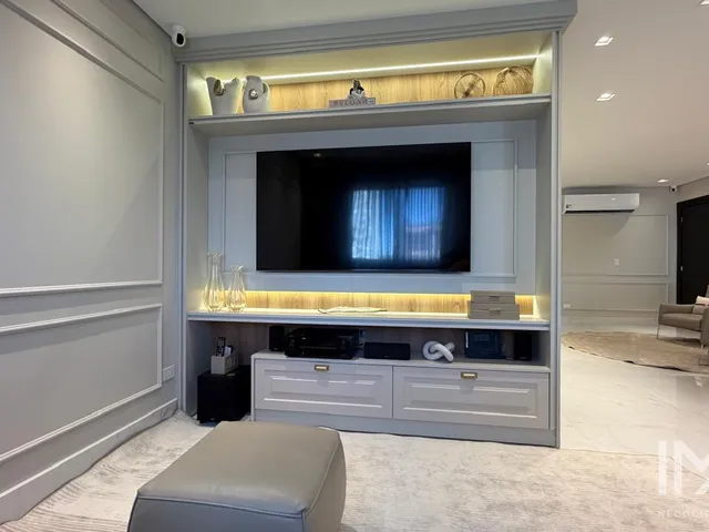 Imagem 6: Apartamento Mobiliado à Venda no Edifício Renoir, 160m2 por R 2.300.000,00