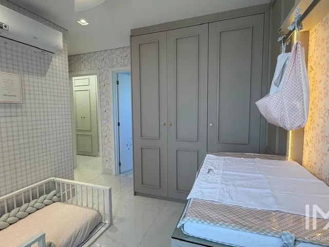 Imagem 16: Apartamento Mobiliado à Venda no Edifício Renoir, 160m2 por R 2.300.000,00