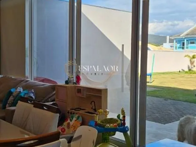 Imagem: A casa em condomínio possui 3 Dormitórios, 2 Suítes, 4