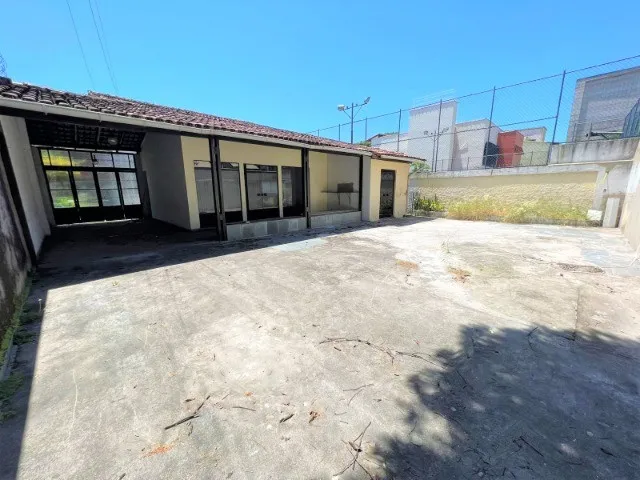 Imagem: Alugo Casa Comercial na Enseada do Suá