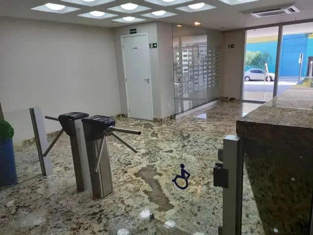 Imagem 3: Sala Comercial na Praia da Costa