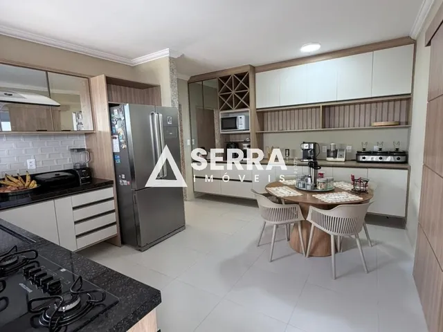 Imagem 12: Buraquinho | Casa com 258m² | 4/4 com 2 Suítes | Piscina | Energia Solar