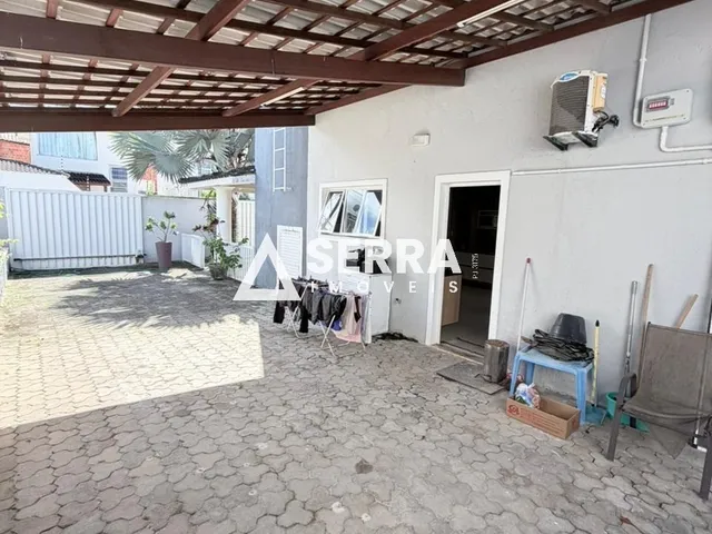Imagem 11: Buraquinho | Casa com 258m² | 4/4 com 2 Suítes | Piscina | Energia Solar