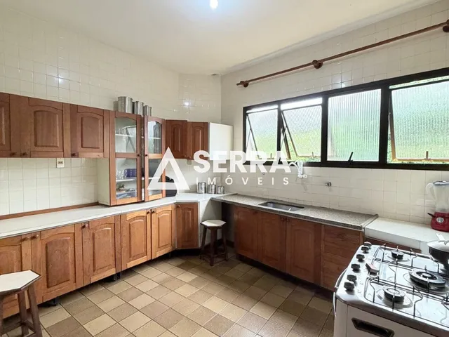 Imagem 6: Ondina | 3 Quartos (2 Suítes) | 180 m² | 2 Vagas Soltas
