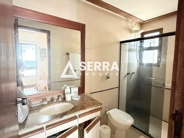 Imagem 2: Ondina | 3 Quartos (2 Suítes) | 180 m² | 2 Vagas Soltas