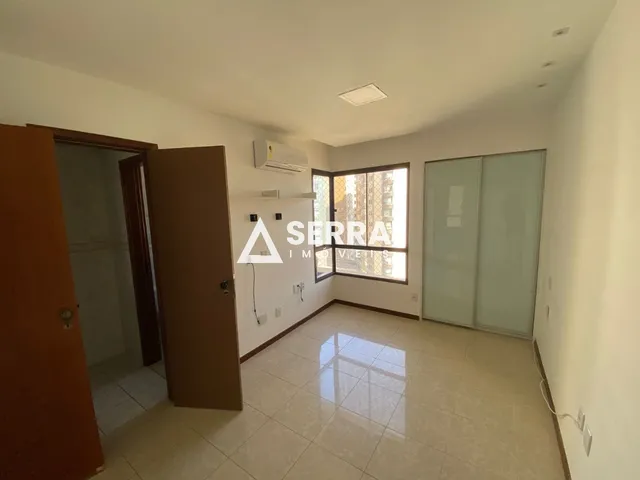 Imagem 16: Pituba Ville | 4/4 sendo 3 Suítes | Dependência | 188 m² | Closet varandas