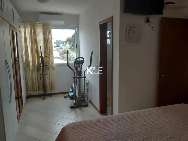 Imagem: Amplo Apartamento de 3 Quartos em Barreiros