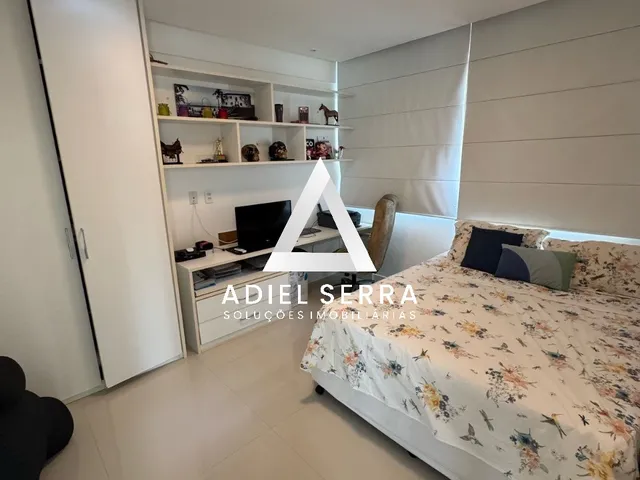 Imagem 4: Alphaville Salvador 2 - 450m² - 4 suítes sendo 3 com Closet - Piscina c/ Borda Infinita