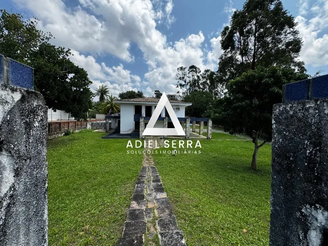Imagem 8: Laura de Freitas - 3.300m² - 4 quartos sendo 3 suítes - 80% plano - Piscina - Quiosque