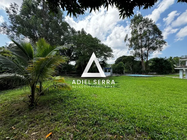 Imagem 2: Laura de Freitas - 3.300m² - 4 quartos sendo 3 suítes - 80% plano - Piscina - Quiosque