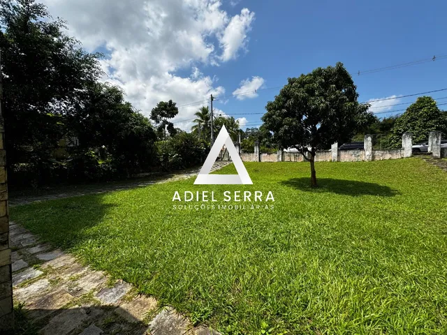 Imagem 3: Laura de Freitas - 3.300m² - 4 quartos sendo 3 suítes - 80% plano - Piscina - Quiosque