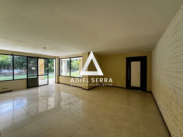 Imagem 11: Laura de Freitas - 3.300m² - 4 quartos sendo 3 suítes - 80% plano - Piscina - Quiosque