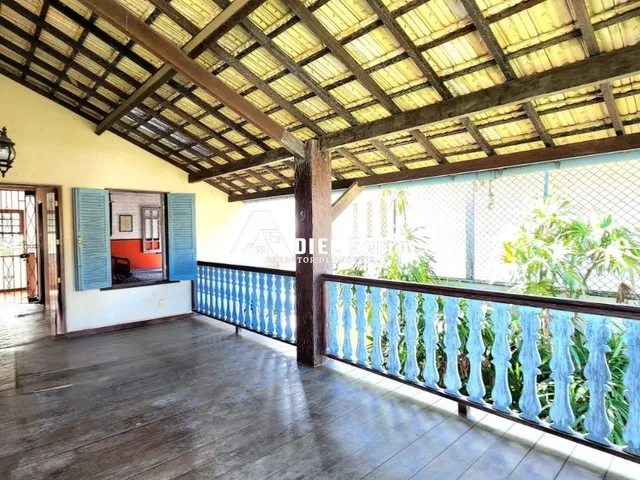 Imagem 10: Piatã - 675m² total - 5 quartos - 2 suítes - Gabinete - Despensa - 2 varandas - Placa