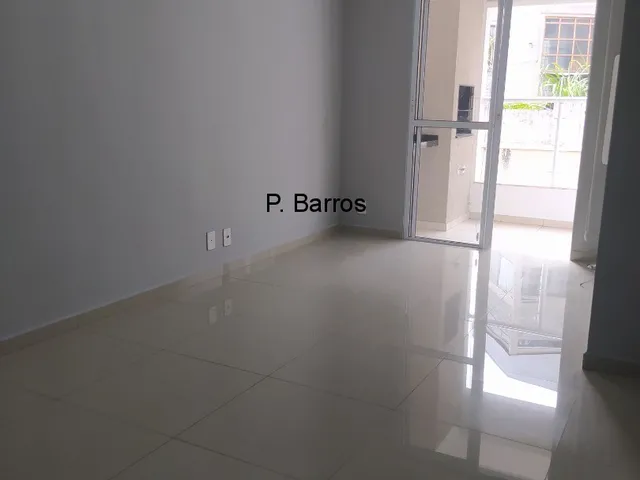 Imagem: O apartamento possui 2 Dormitórios, 1 Suíte, 2 Banheiros,