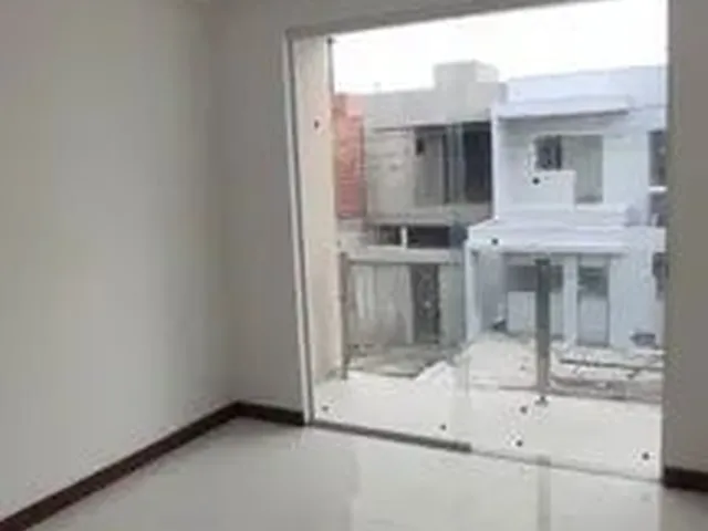 Imagem 5: Casa Três Quartos, Sendo Um Suíte, Garagem