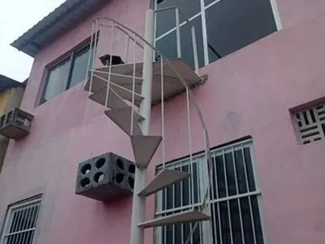 Imagem: Vendo Casa Duplex 2 Quartos