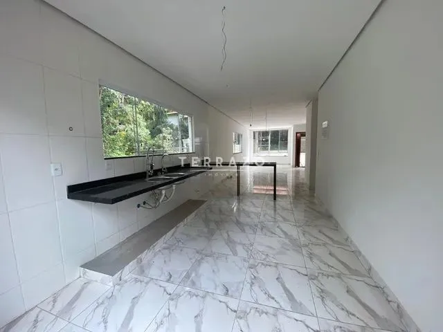 Imagem 11: Casa Duplex com 4 Suítes À Venda / R$ 980 Mil / Granja Guarani / Código 3516