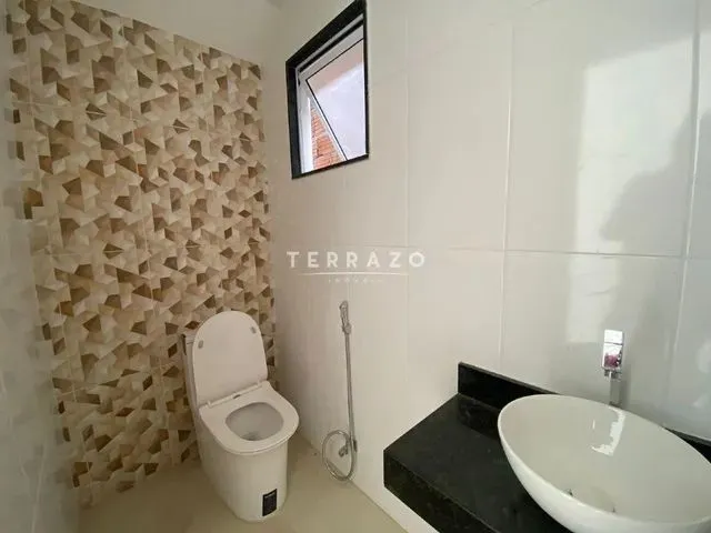 Imagem 13: Casa Duplex com 4 Suítes À Venda / R$ 980 Mil / Granja Guarani / Código 3516