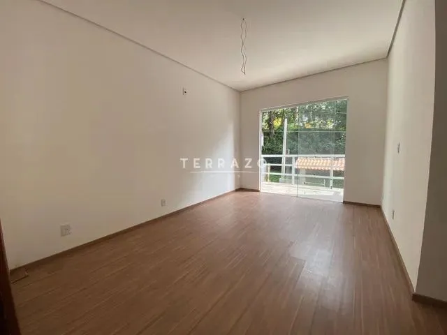 Imagem 4: Casa Duplex com 4 Suítes À Venda / R$ 980 Mil / Granja Guarani / Código 3516