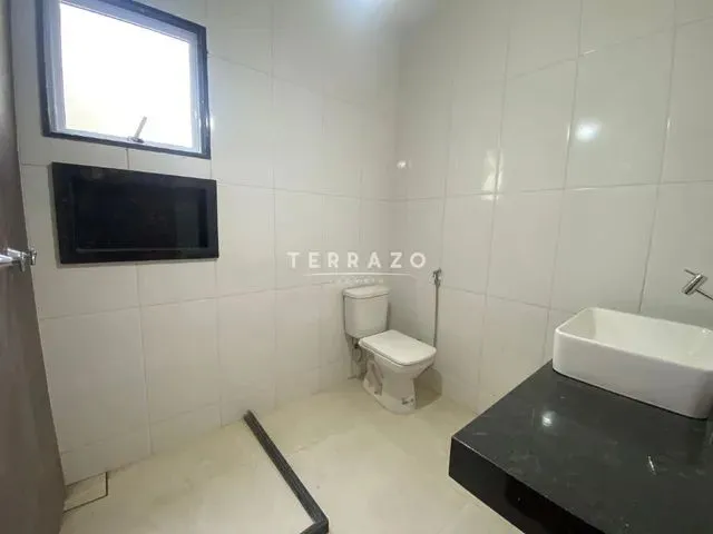 Imagem 9: Casa Duplex com 4 Suítes À Venda / R$ 980 Mil / Granja Guarani / Código 3516