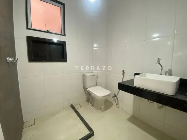 Imagem 14: Casa Duplex com 4 Suítes À Venda / R$ 980 Mil / Granja Guarani / Código 3516
