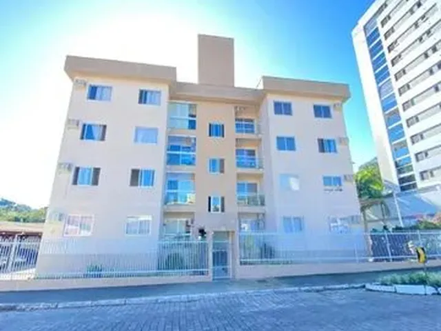 Imagem: O apartamento possui 3 Dormitórios, 1 Banheiro, 1 Vaga na