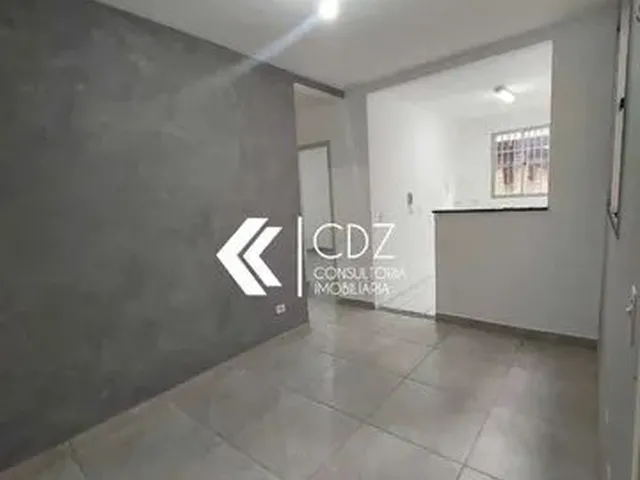 Imagem: O apartamento possui 2 Dormitórios, 1 Banheiro, 1 Vaga na