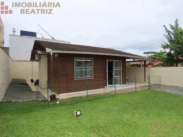 Imagem 4: CASA A VENDA NO CENTRO DE PENHA/SC
