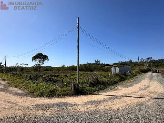 Imagem: Terreno À Venda no Bairro Medeirinhos