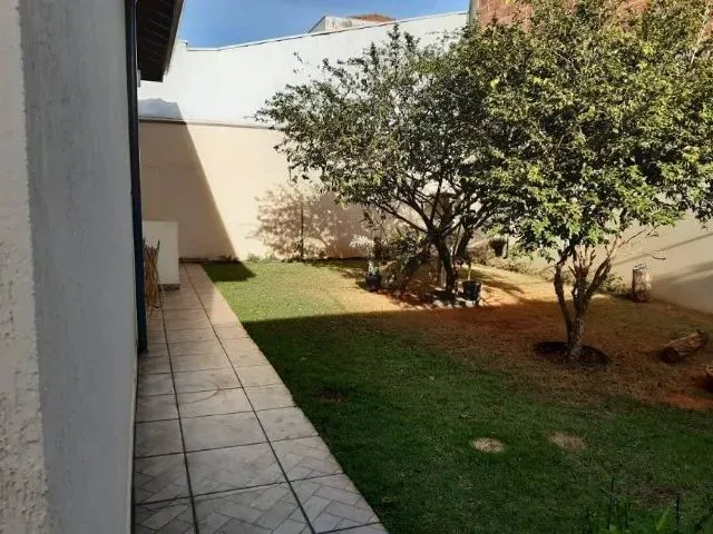 Imagem 9: Vendo Linda Casa com 3 Quartos em Queimados
