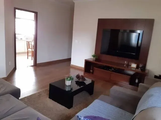 Imagem 2: Vendo Linda Casa com 3 Quartos em Queimados