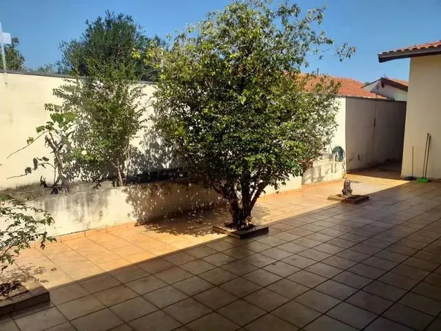 Imagem: Casa com 4/4 em Piatã - Salvador - Ba