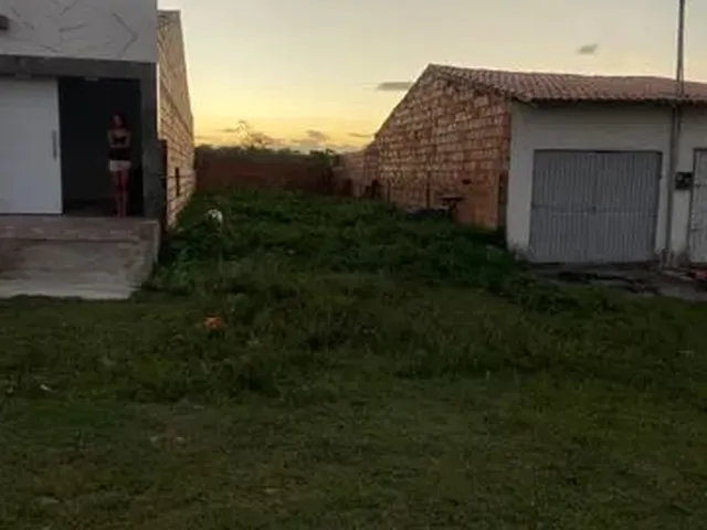 Imagem: O terreno possui 120m² de Área e está localizado em