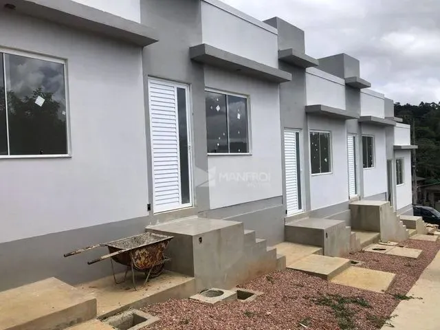 Imagem: Casa com 3 Dormitórios À Venda, 53 M²