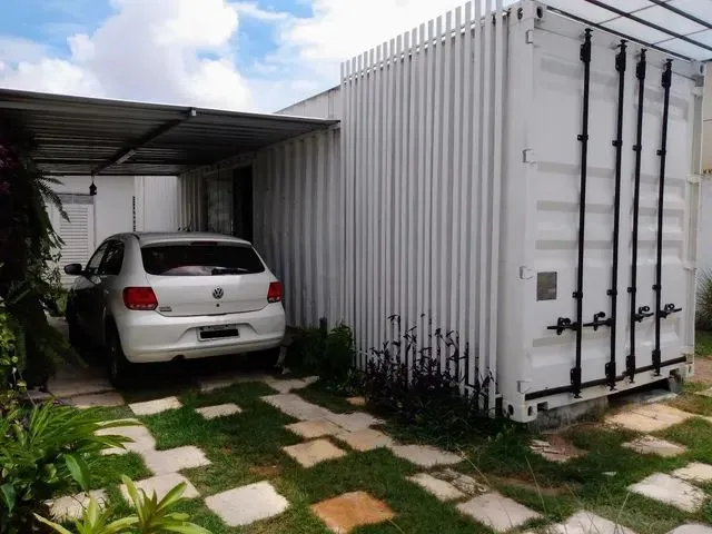 Imagem: A casa possui 1 Dormitório, 1 Banheiro, 1 Vaga na garagem,