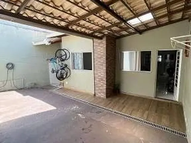 Imagem: Casa com 2/4 em Piatã - Salvador - Ba