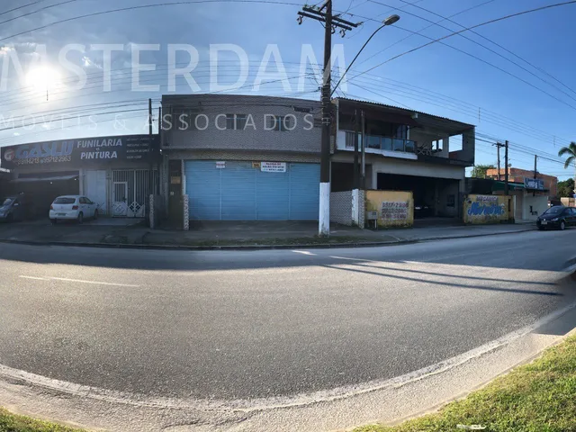 Imagem: A loja possui 2 Banheiros, 10 Vagas na garagem, 250m² de