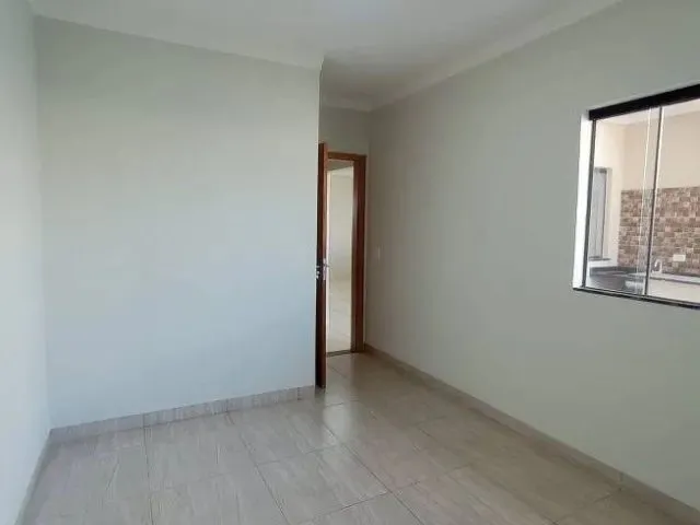 Imagem 8: Casa a Venda no Montese com 2 Quartos