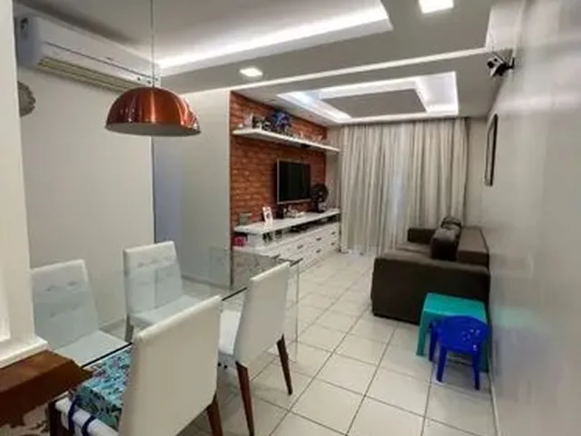 Imagem: Family, Aleixo. 100 Mobiliado, Andar Médio