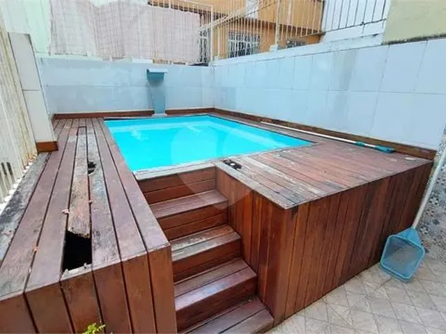 Imagem: Rio de Janeiro - Casa Padrão - Grajaú