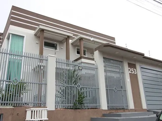 Imagem: Casa para Venda com 287M2 com 4 Quartos