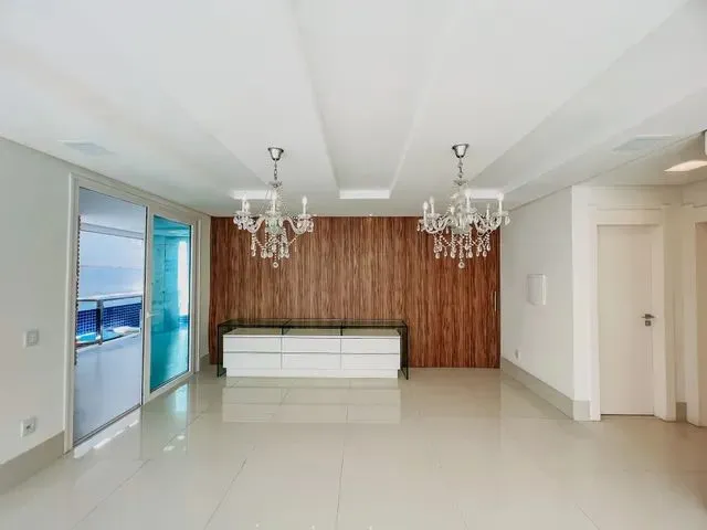 Imagem: Edf 070 Bellíssima Casa no Bosque das Palmeiras