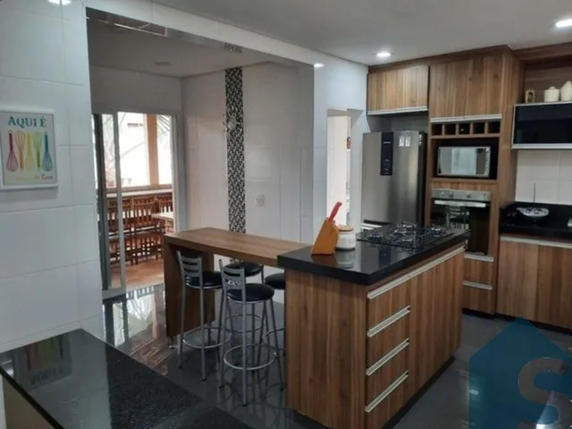 Imagem: Casa de Alto Padrão em Condomínio com