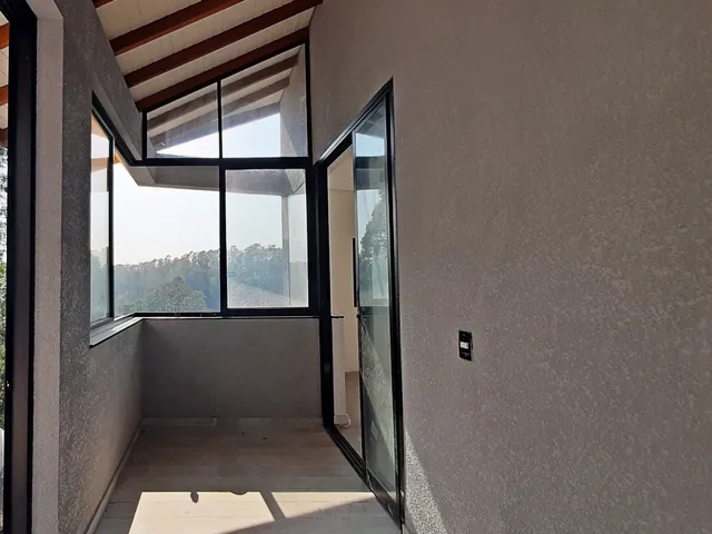 Imagem 4: Casa de Luxo em Condomínio na Serra dos Lagos, Cajamar-Sp: 4 Quartos, 3 Suítes, 3 Salas, 6 Banheiros, 6 Vagas - 328M²